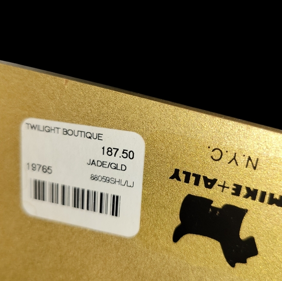 NWT Mike+Ally N.Y.C Tissue Box Cover - Picture 4 of 4